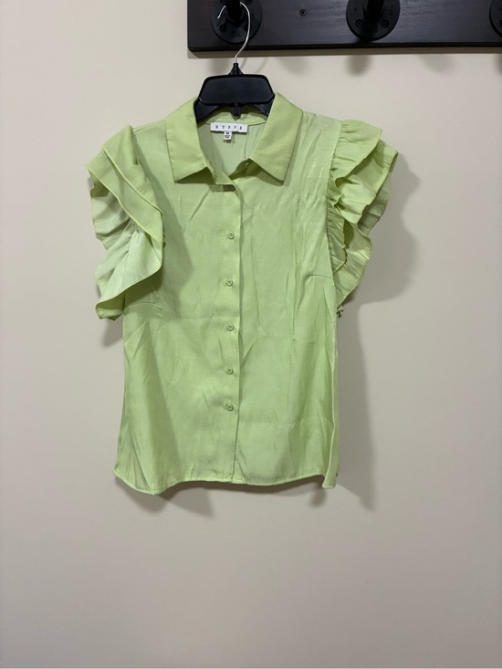 HYFVE Tops - HYFVE short sleeve top medium